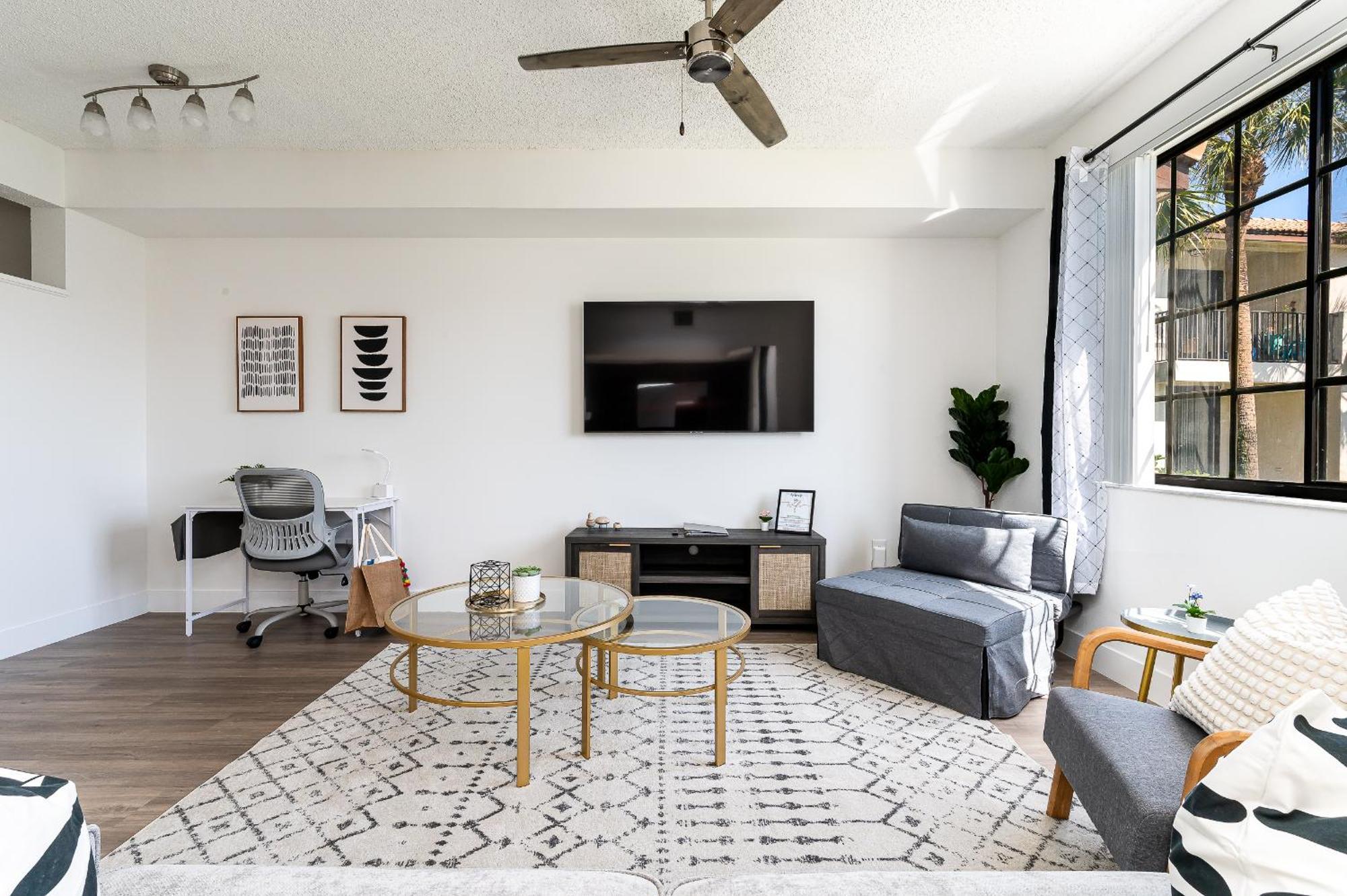 Newly Renovated Townhome With King Bed Delray Beach Bagian luar foto