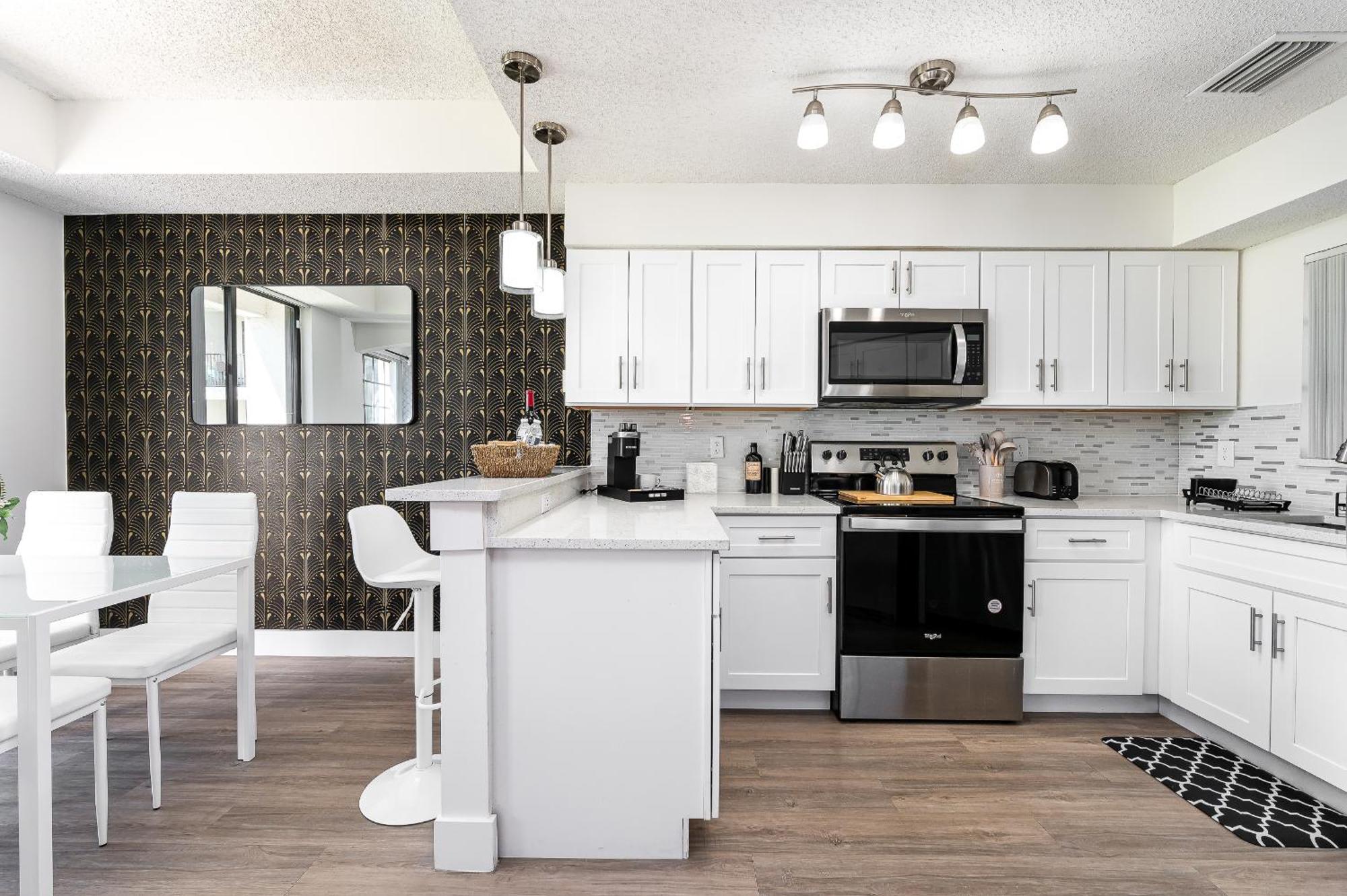 Newly Renovated Townhome With King Bed Delray Beach Bagian luar foto