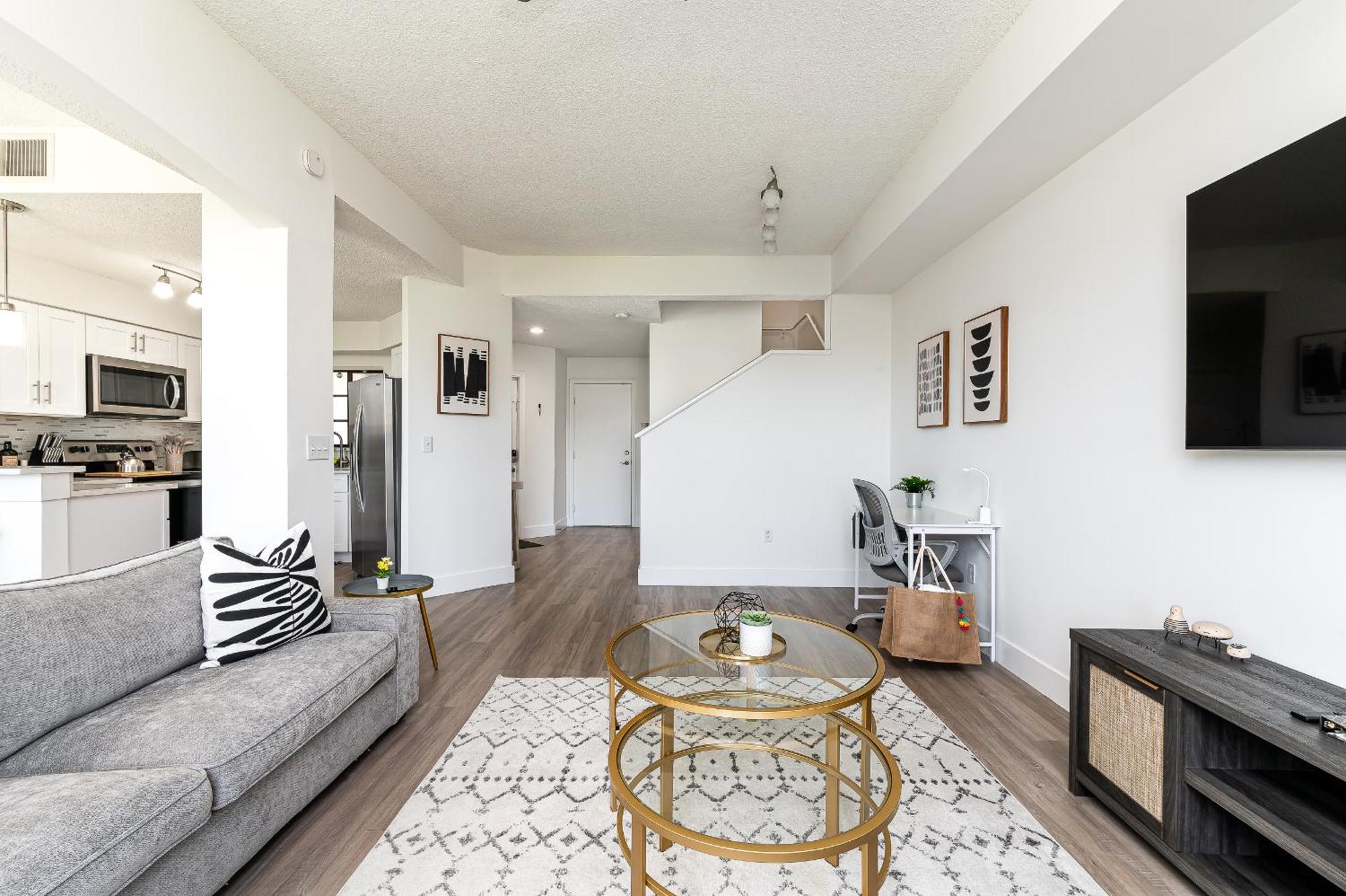 Newly Renovated Townhome With King Bed Delray Beach Bagian luar foto